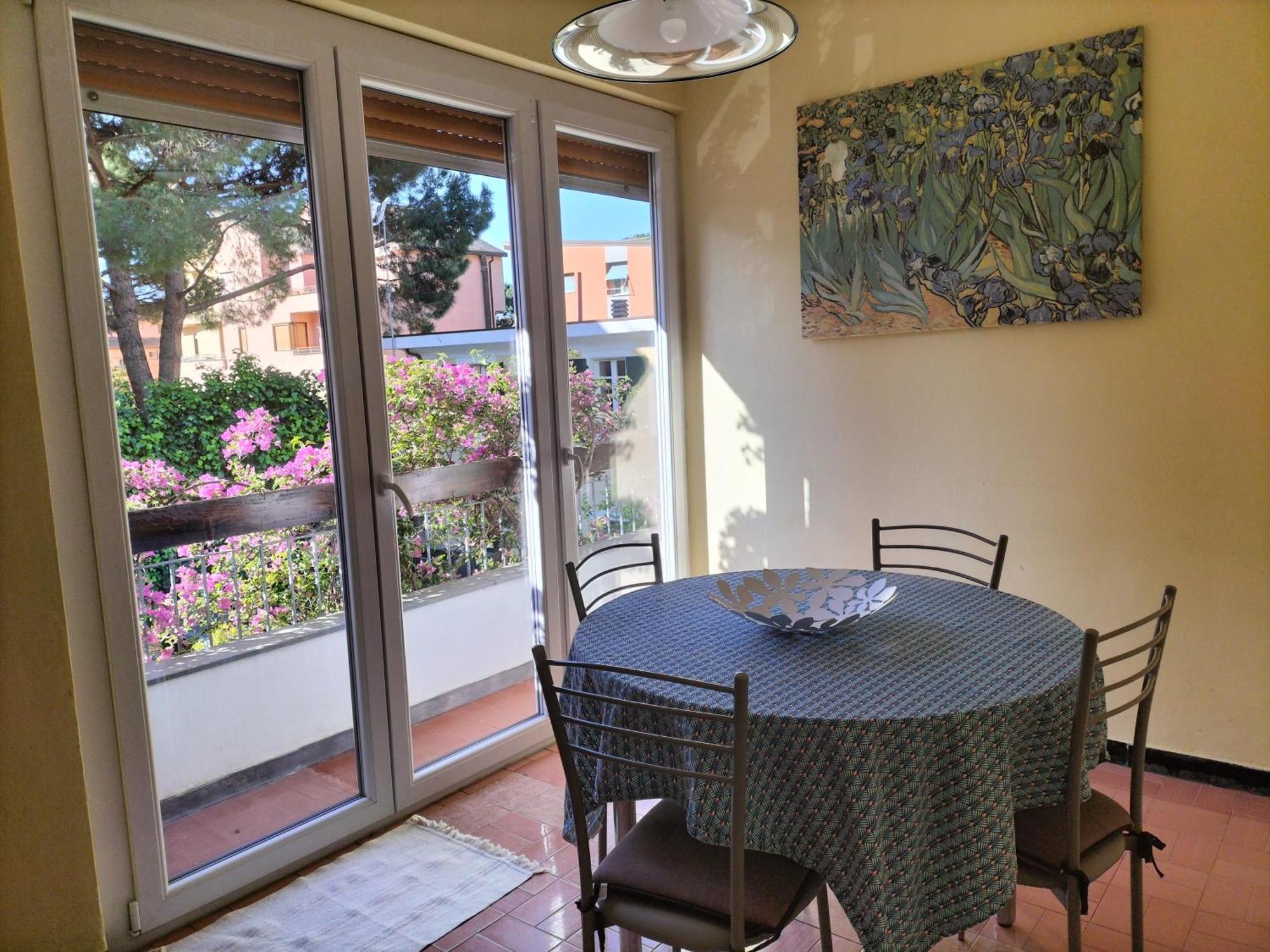 Mae'S Apartment Monterosso al Mare Bagian luar foto