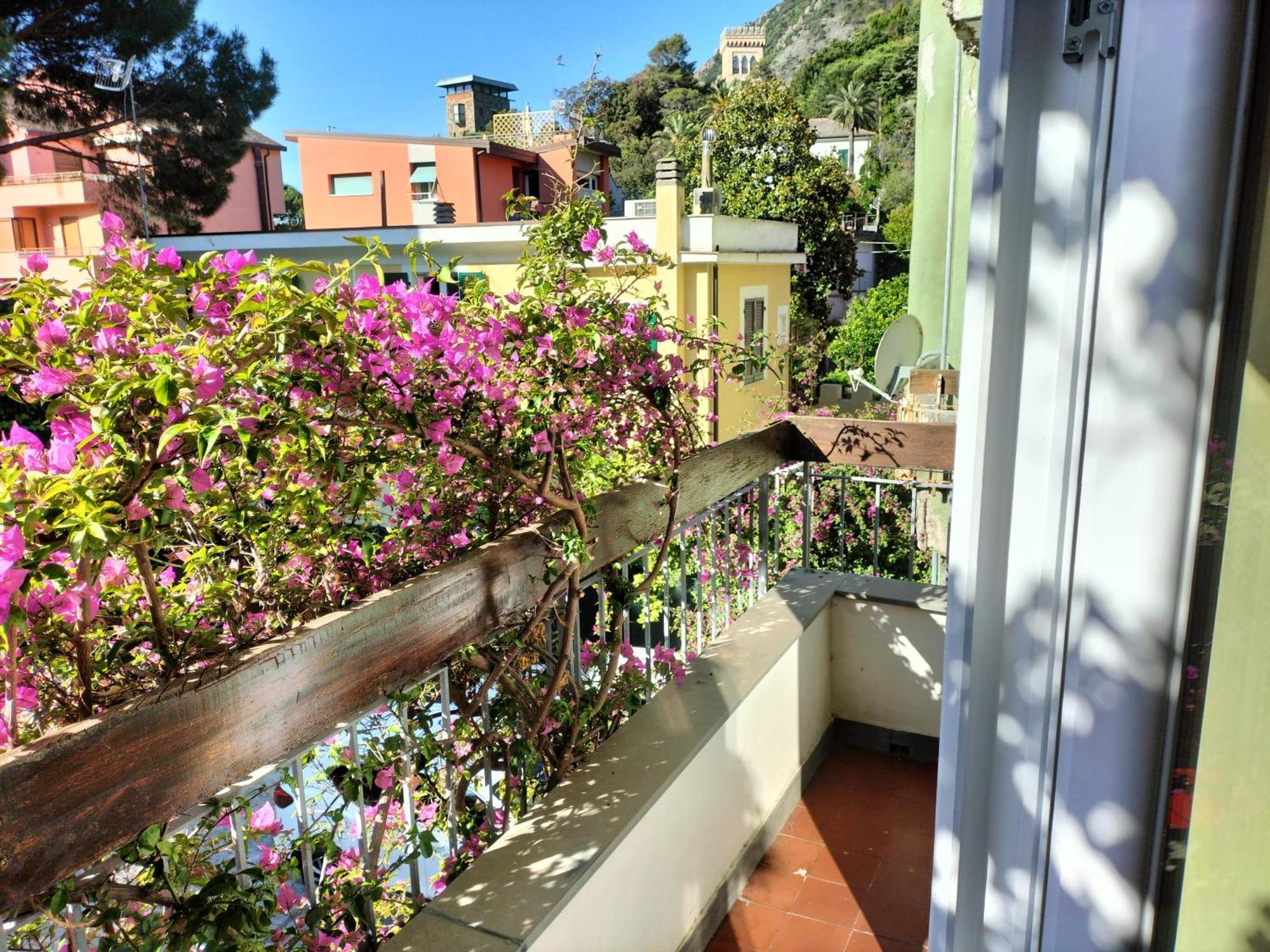 Mae'S Apartment Monterosso al Mare Bagian luar foto