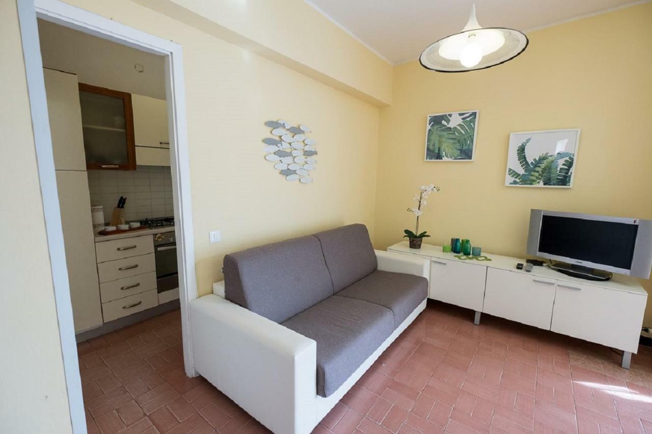 Mae'S Apartment Monterosso al Mare Bagian luar foto